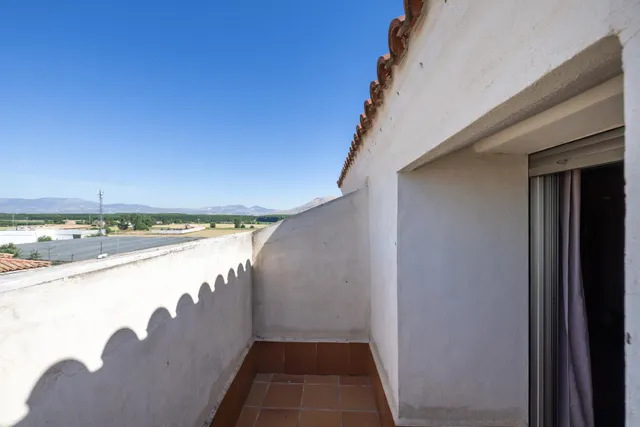 MAGNIFICO DUPLEX EN SANTA FE MUY LUMINOSO Y CON VISTA DESPEJADA. — 36