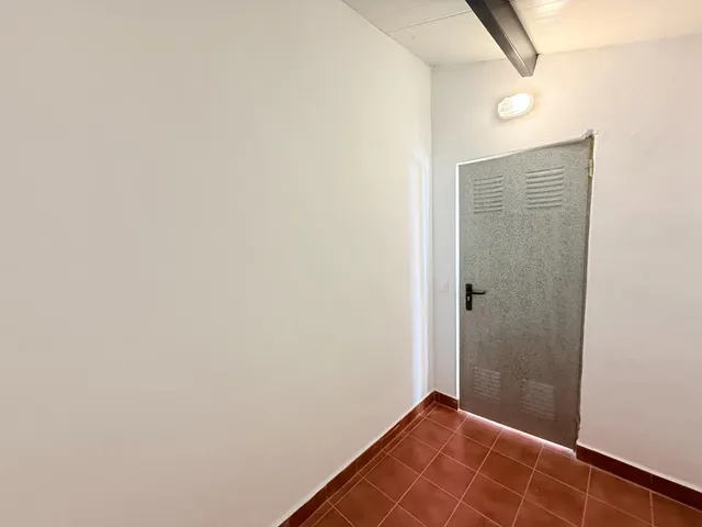 TRASTERO EN FINCA NUEVA - REABILITADA TOTALMENTE — 2