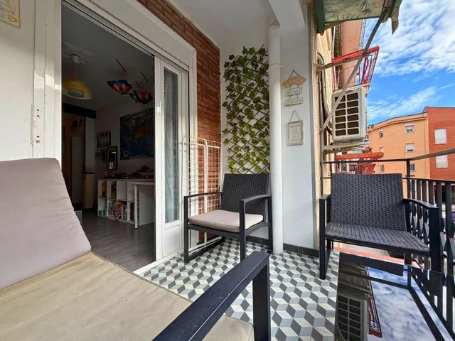 PISO EN VENTA CON TERRAZA EN PORTAZGO, PUENTE DE VALLECAS. - foto 5