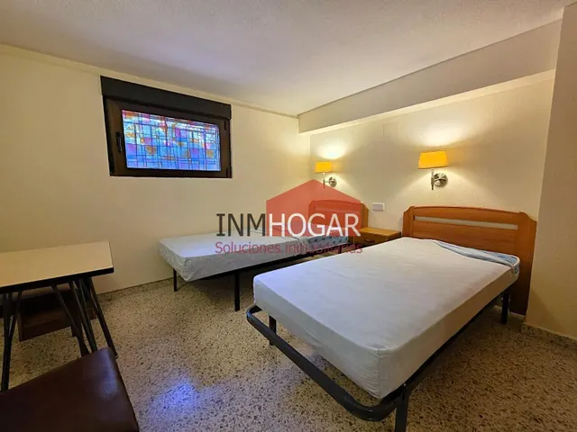 Exclusivo Chalet en Hervencias, Ávila - Un Oasis de Espacio y Tranquilidad — 14
