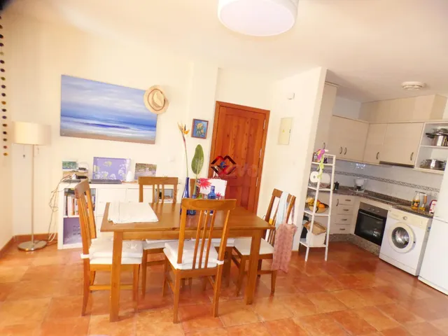 APARTAMENTO EN PLANTA BAJA EN ISLA PLANA - foto 4