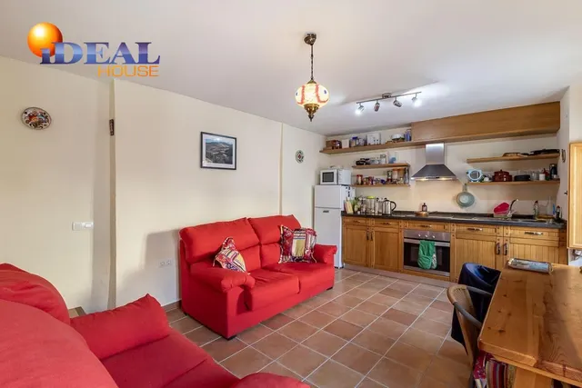 GR3929 - Alhama de Granada - Casa de pueblo reformada con patio delantero y azotea — 8