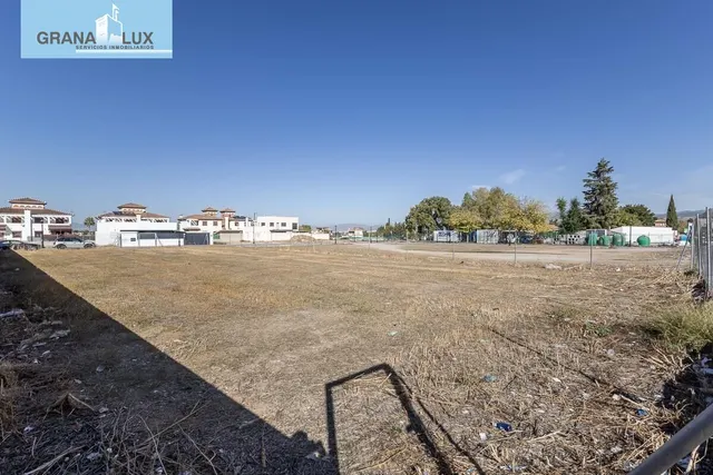 Solar de 1.175 m2 en Ogijares — 5