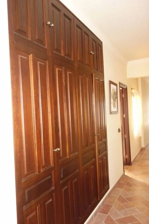 Casa nueva, 4 dormitorios, garaje , "próximo a centro" — 37