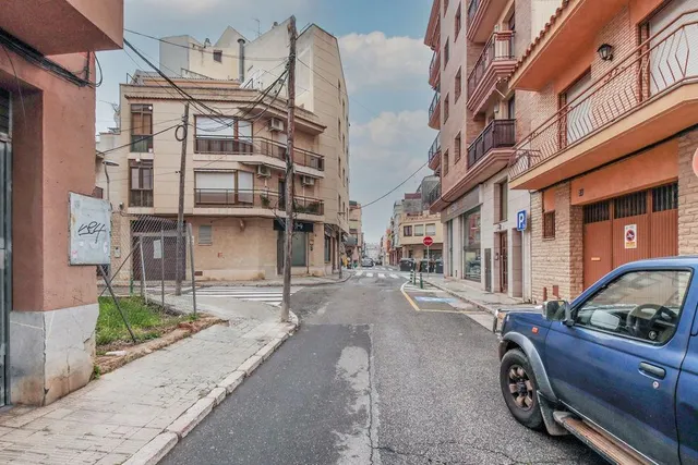Parcela urbana con 510 m2t para proyecto residencial en el Vendrell — 6