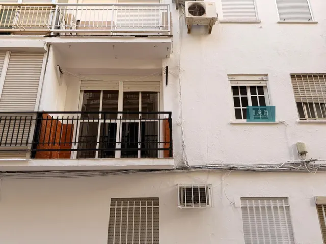 Piso reformado en pleno centro de San Juan de Aznalfarache, con terraza — 8
