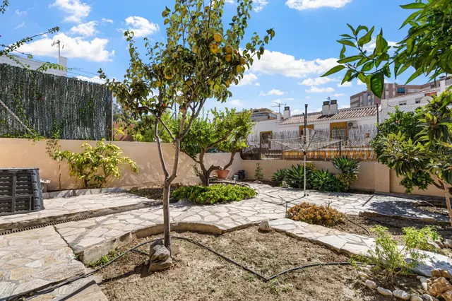 ¡Descubre esta preciosa casa pareada en venta! — 2