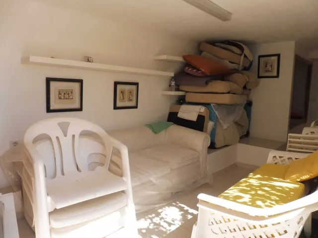 Villa grande con mucho potencial y vistas al mar zona Estupa Budista, Benalmádena — 38