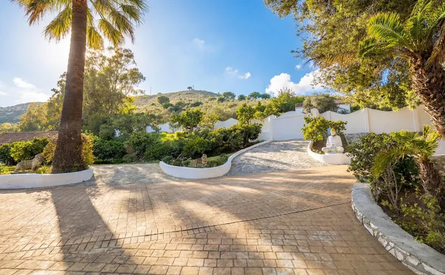 Finca rústica 5 habitaciones 601m² en venta - Costa del Sol — 38