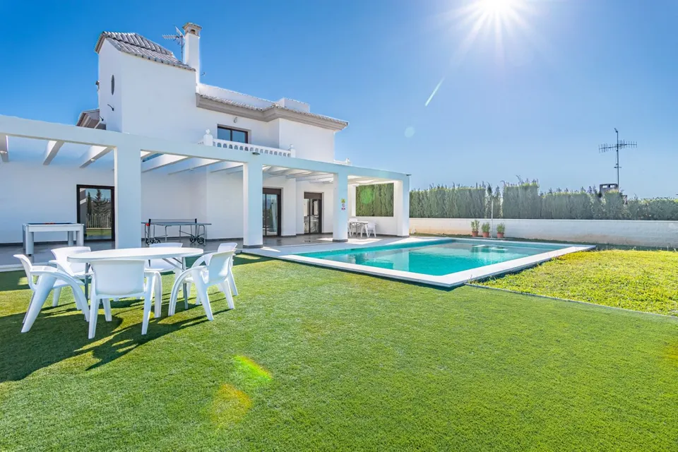 Villa Reformada con Vistas Panorámicas en la Sierrezuela