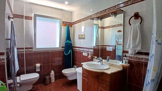 IMPRESIONANTE CHALET EN ALFAS DEL PI — 29