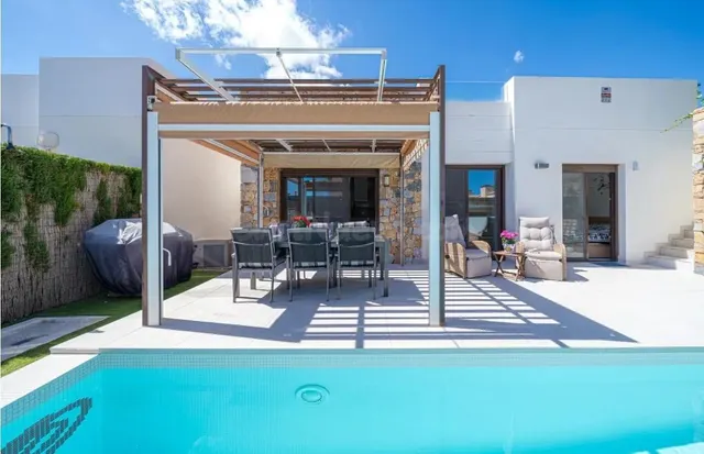 Se vende una villa moderna en la zona de Lomas de Cabo Roig  - foto 4