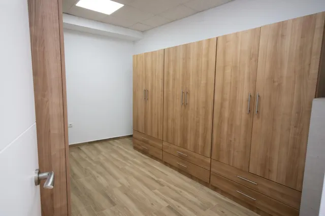 Excepcional Finca Rústica Recién Reformada con Piscina y 5.200 m2 de Parcela en El Pintado, Gibraleón — 41