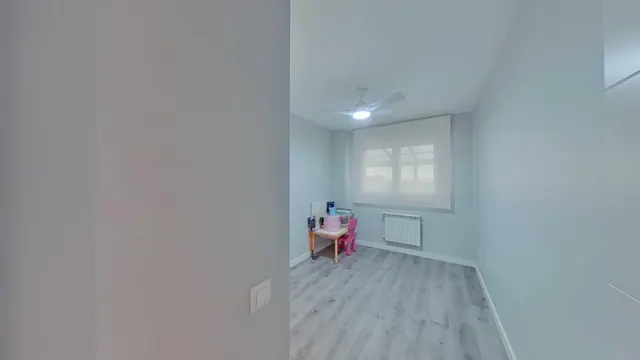 ¡SE ALQUILA!! Impresionante vivienda de tres habitaciones con terraza de 50m2 en la zona de La Garena. — 33