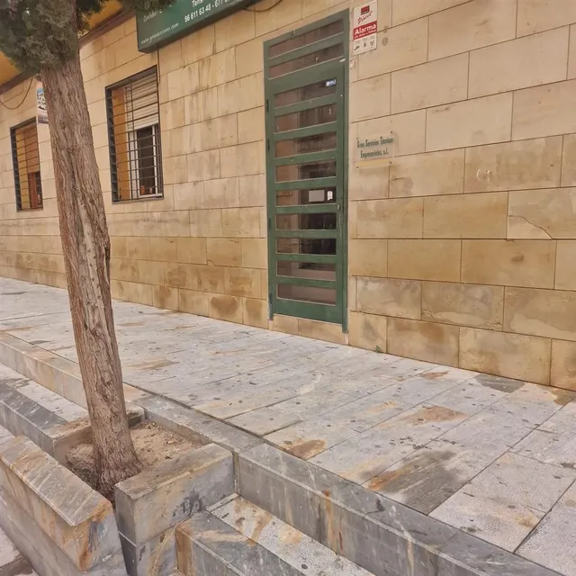 LOCAL COMERCIAL FRENTE A COLEGIO SANTO DOMINGO - ORIHUELA - — 20
