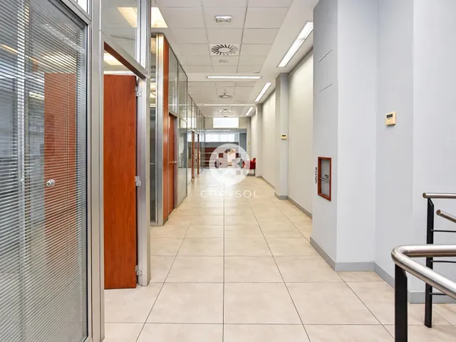 Magnifico local comercial de 1.498 m2 en rambla de catalunya, en pleno centro de Barcelona. — 10