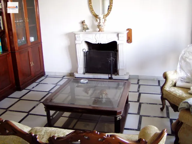 Casa independiente en parcela de 975 m2 con piscina — 17