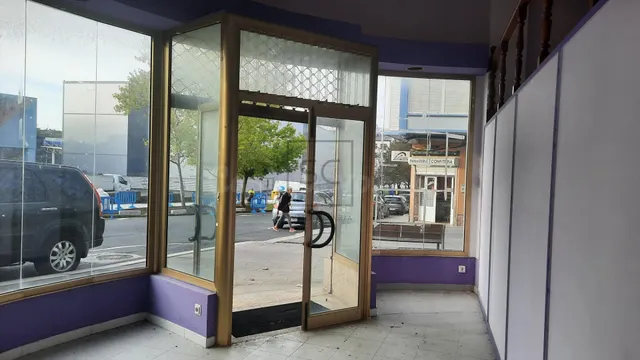 Local comercial acondicionado en Porta Nova, Ferrol - foto 3