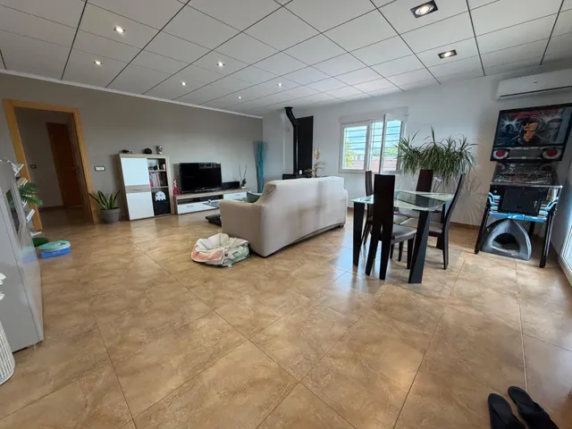 PRECIOSO CHALET EN MARINES — 7
