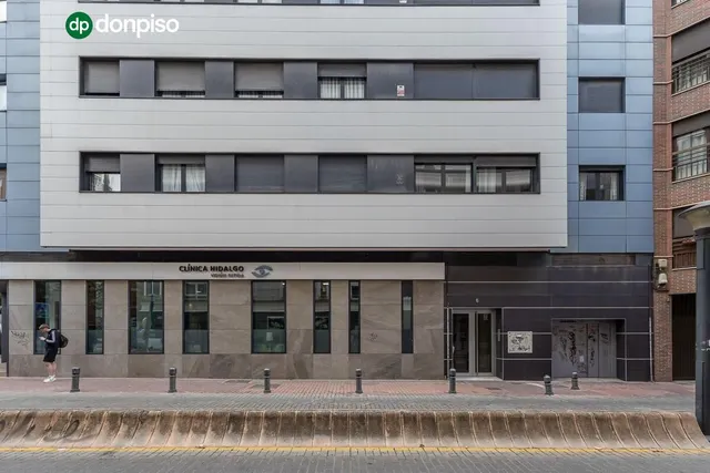 FANTÁSTICO PISO EN CONSTITUCIÓN — 30
