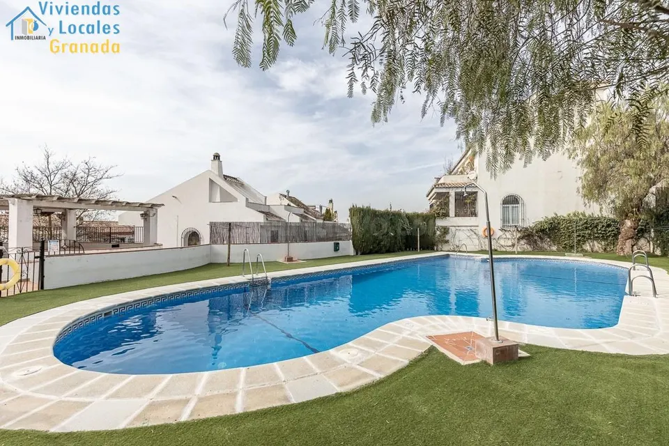 Casa única en Granada capital.