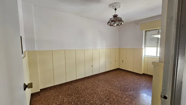 ✨ ¡Gran casa con cochera cerrada , llena de posibilidades! — 25