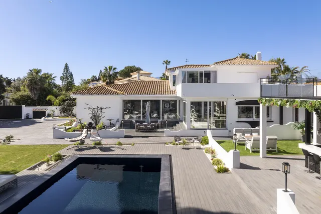 Chalet 5 habitaciones 400m² en venta - Costa Del Sol — 47