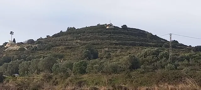▷ Parcela rústica con vistas al mar — 28