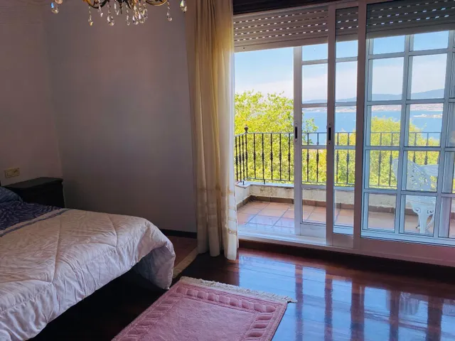 Chalet en Redondela con jardín y piscina — 34