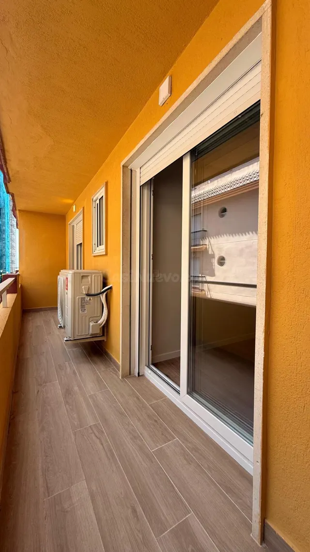 Apartamento reformado en Fuengirola, segunda línea de playa  - foto 5