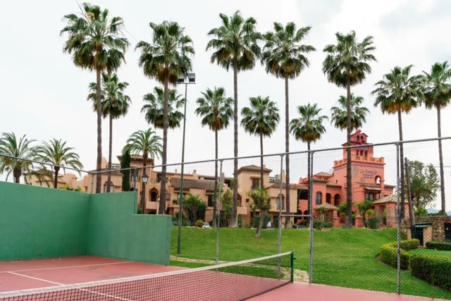 Ático con terraza privada de 142 m2 en La Cartuja del Golf — 23