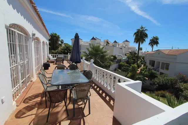 VILLA INDEPENDIENTE CON 4 habitaciones — 14