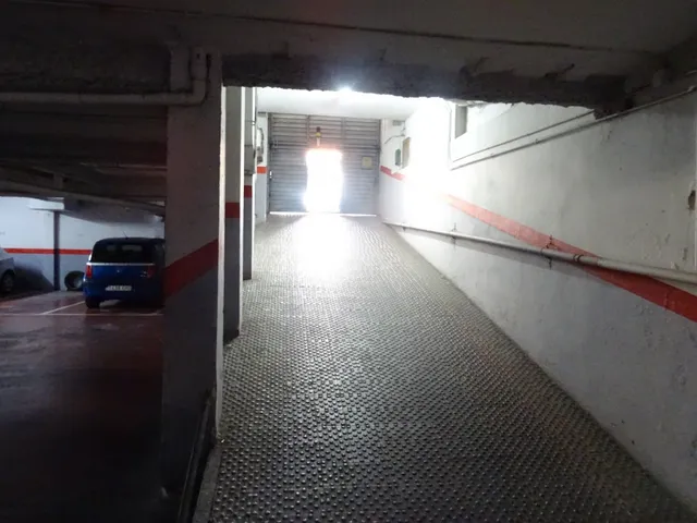 Plaza de párquing y trastero — 7
