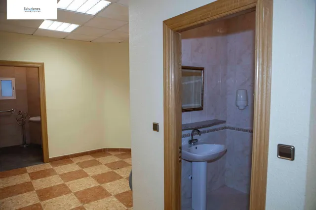 Impresionante Casa en San Pablo, Albacete - Espacio y Comodidad — 30
