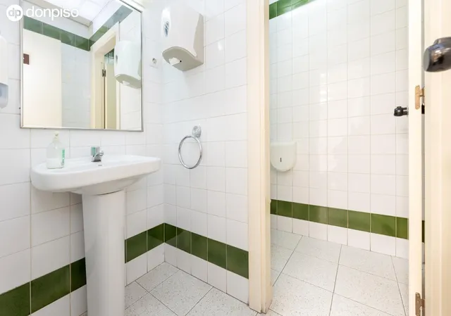 Vivienda de 170 m2 con 5 dormitorios en Gran Vía – Amplia y con gran potencial — 12