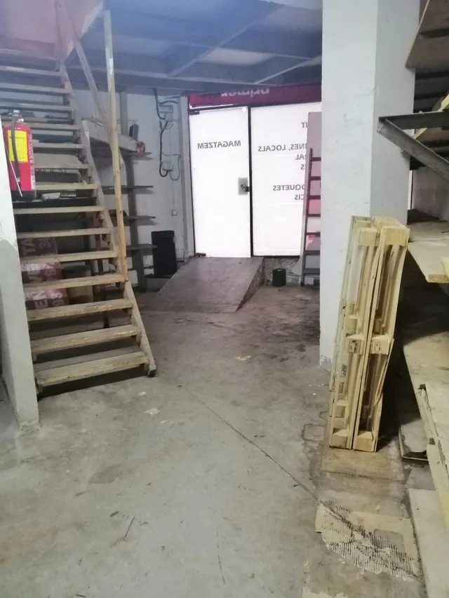 ¡¡¡¡¡¡  AMPLIO LOCAL ESQUINERO  EN CAN BORRELL !!!! — 18