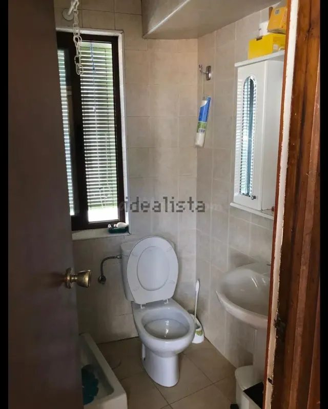 Piso ático para estudiantes en el Albaicín - foto 3