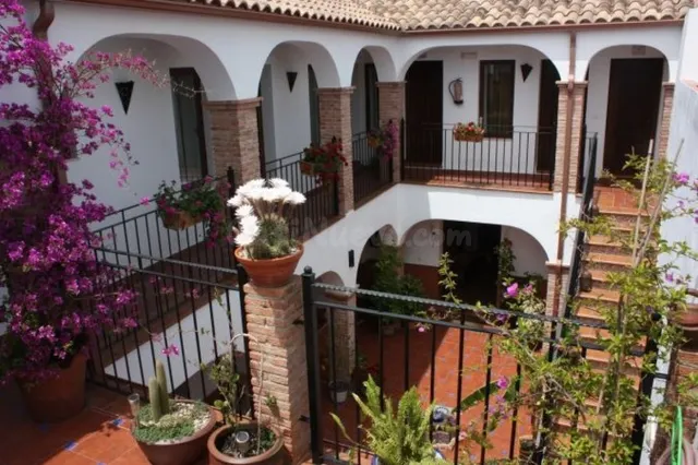¡¡ HOTEL RURAL EN PLENO CENTRO DE ALMODOVAR DEL RIO!!