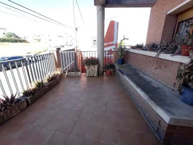 Chalet en Corella con jardín — 16