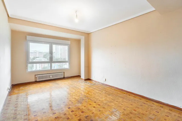 Piso en Hermanos Menendez Pidal — 15