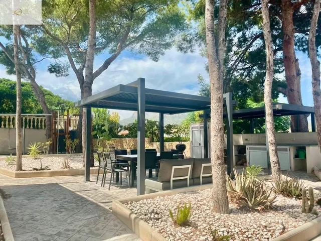 MODERNO CHALET EN ALQUILER EN CALPE — 8