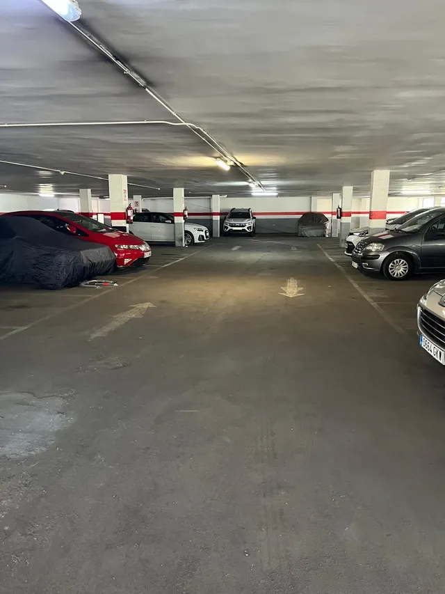 Parking en venta en Hospitalet — 4
