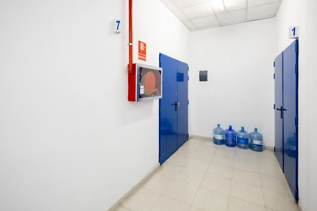 Oficina en venta en Avenida de la Albufera 323, Madrid — 27