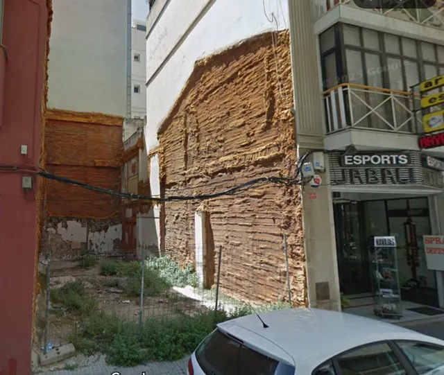 Terreno urbano en calle Alfaro 8 de 73 m2 de parcela. Ideal para  una casa familiar o construcción de estudios en altura. PROYECTO DE EJECUCIÓN — 4