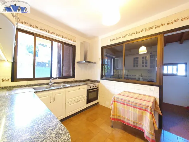 Pareado sin muebles en alquiler. - foto 3