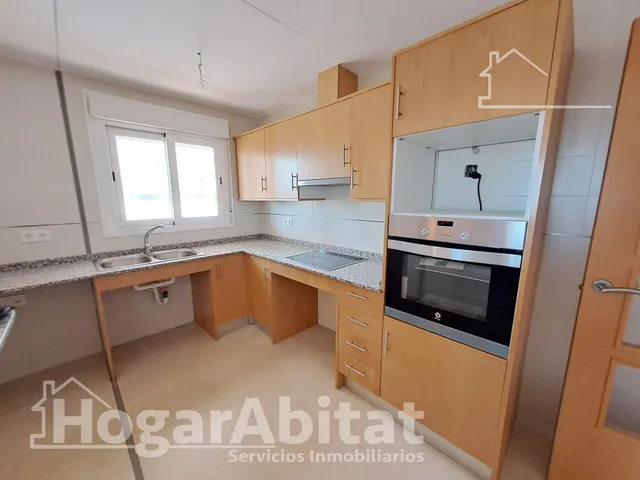 ¡A ESTRENAR! EN PRIMERA LÍNEA DE PLAYA, CON VISTAS AL MAR, PISCINA Y PARKING OPCIONAL — 15