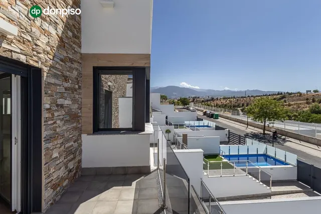 Vivienda de lujo en Urbanización SERRALLO HILLS. — 27