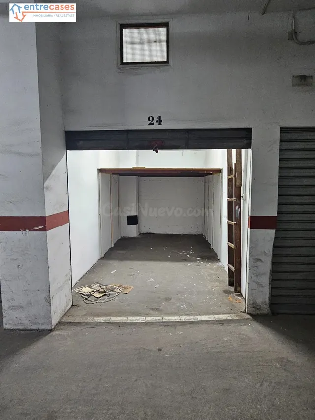 ALQUILER GARAJE CERRADO CON ALTILLO – ZONA PERIODISTA AZZATI