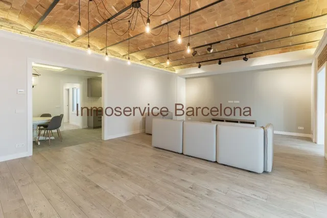 ESPECTACULAR PISO EN EL CENTRO DE BARCELONA — 9