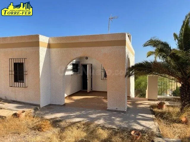 CASA EN EL POZO DE LOS FRAILES SOBRE PARCELA DE 1.000 M2. - foto 2